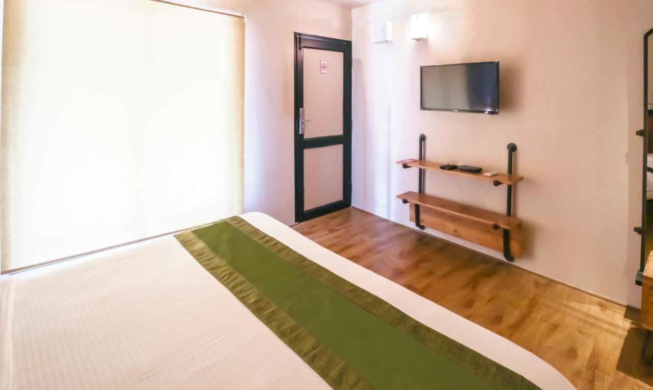 Treebo Trend Beach Box Hotel Baga Exterior foto